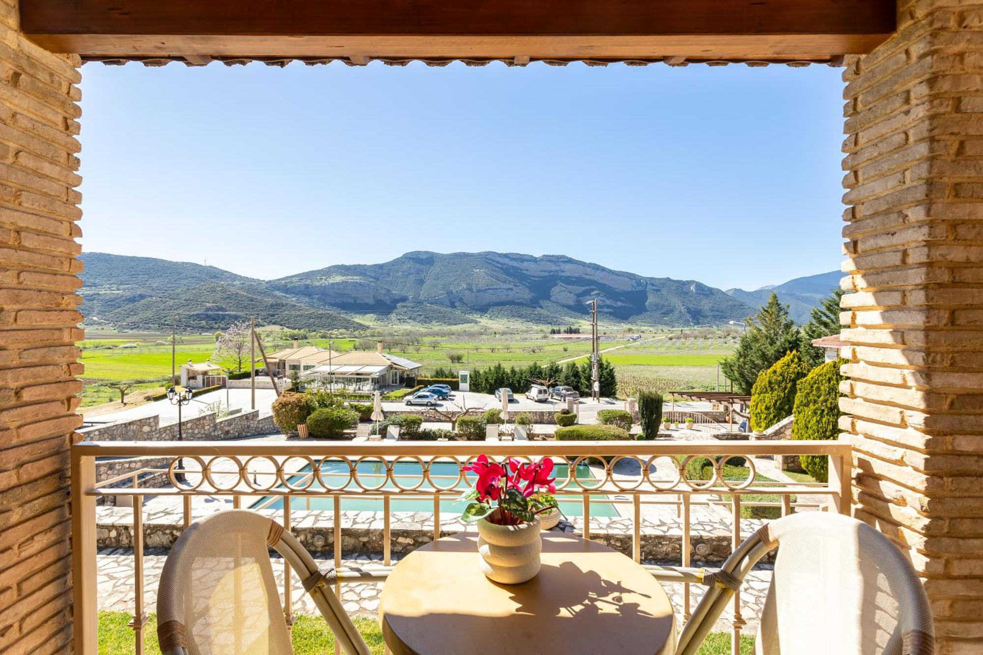Pleiades Studios All Season Gems - Korinthos Stone Retreats Kalianoi Dış mekan fotoğraf