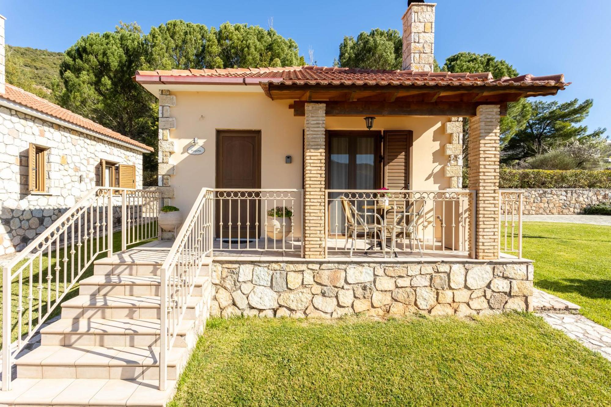 Pleiades Studios All Season Gems - Korinthos Stone Retreats Kalianoi Dış mekan fotoğraf